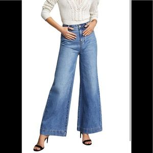 BCBG - High rise- Wide Leg Jeans